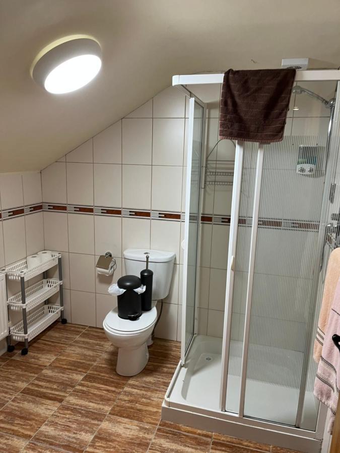 Douglasha House V93RX64 Fossa Eksteriør billede