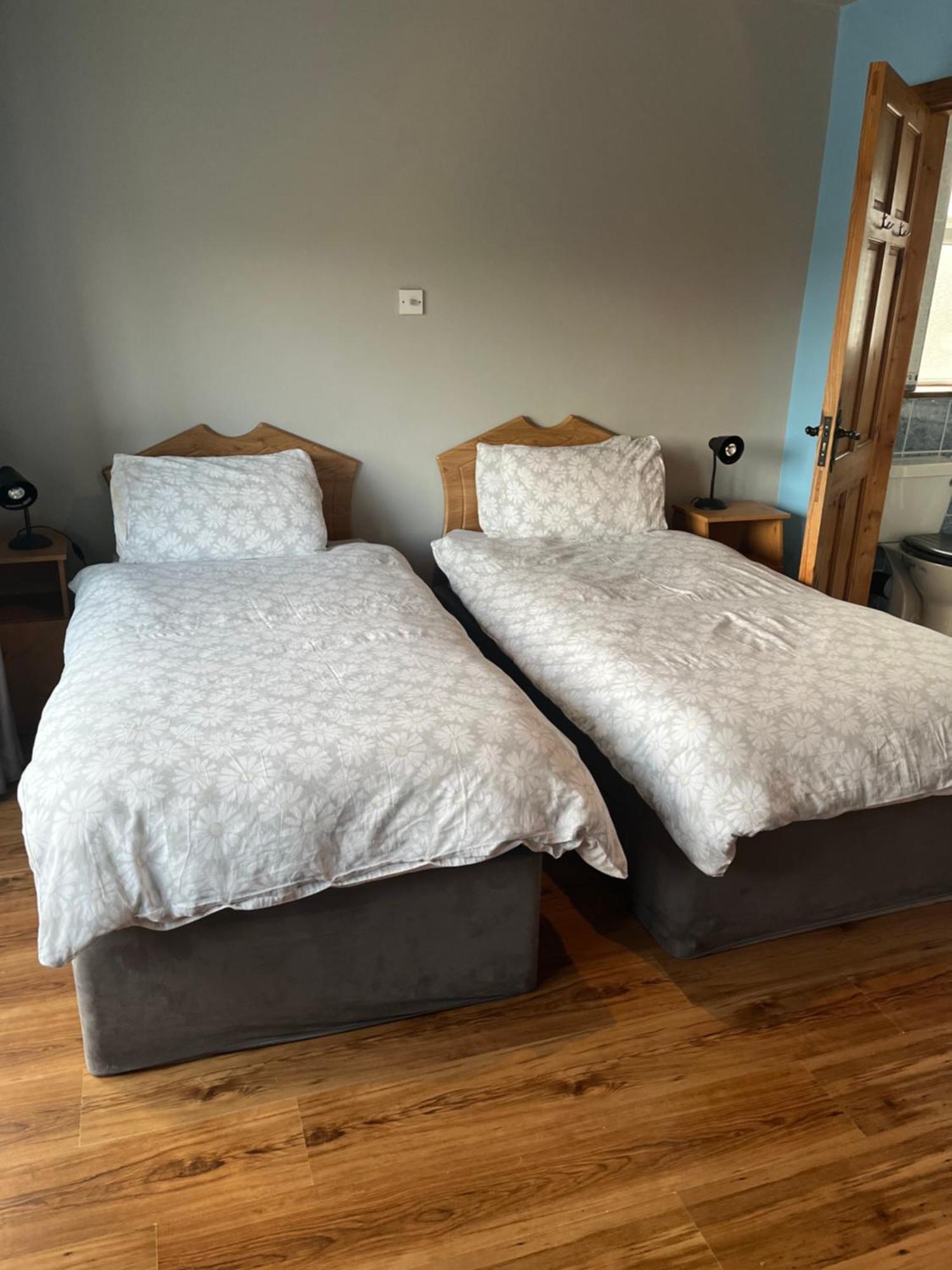 Douglasha House V93RX64 Fossa Eksteriør billede